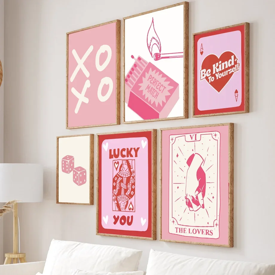 Home Decor Y2K - Pembe Şanslı Poker Kraliçesi Kalp Desenli